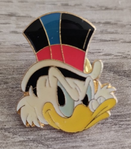 Pin picsou tête chapeau - pin's,