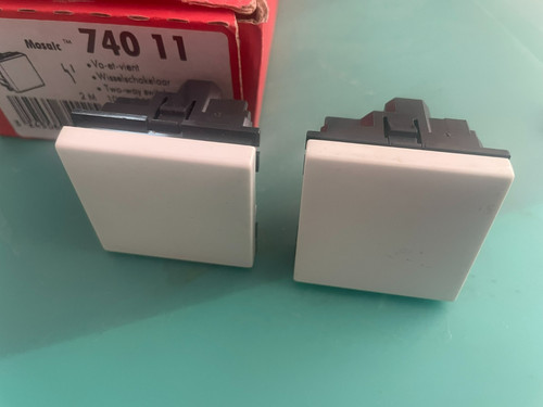 Lot interrupteurs va - 2,