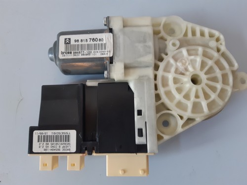 Moteur leve vitre avant gauche