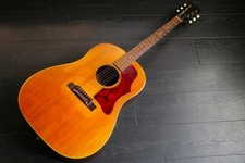 Gibson J-50 1965 (1960s)