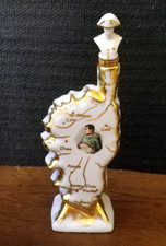 Bouteille Napoleon porcelaine en forme de Corse.  Bouchon buste de Napoleon