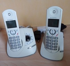 Téléphones Alcatel F330 -