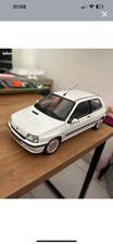 Renault Clio 1/18