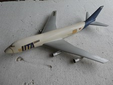 Ancienne maquette d'agence en résine. Boeing 747 .UTA Cargo. années 70 .Bourbon