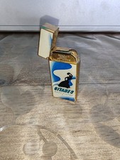 Ancien Briquet  Penguin pallas