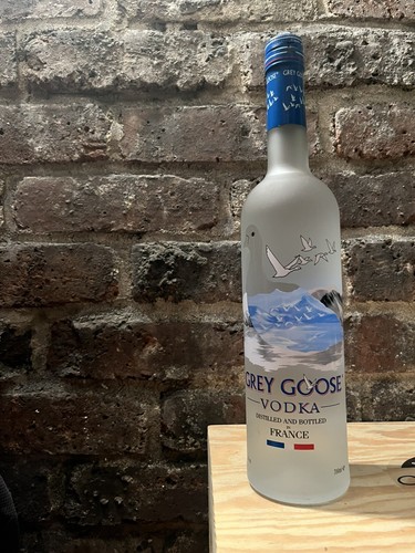 Vodka premium grey goose - vodka,