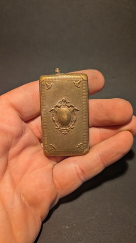 Briquet poilu art de - de,