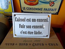 Plaque émaillée bombée L ALCOOL EST UN ENNEMI FUIR SON ENNEMI.....   10X15