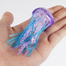 Figurines d'animaux marins