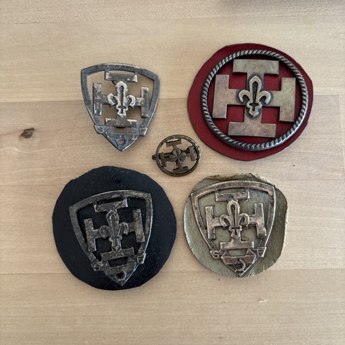 Lot divers insignes broches - lot,