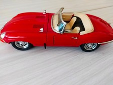 VOITURE BURAGO JAGUAR E 1961 SCALE 1/18 MADE ITALY