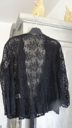 Petite veste dentelle de - en,