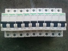 lot de 5 :disjoncteur unipolaire C60H-DC C25 SCHNEIDER courant continue A9N61513