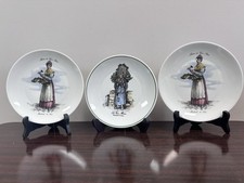 Lot de 3 assiettes