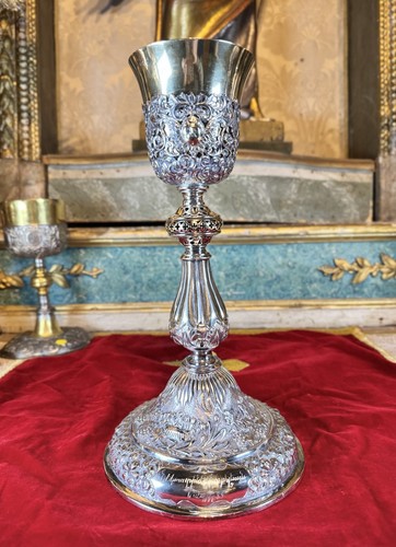 Imposant calice arménien - imposant,