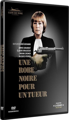 Une robe noire - une, pour