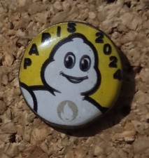 Pin's Bonhomme Michelin Pneu