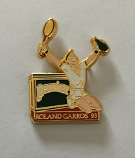 95 - Pin's TENNIS ROLAND GARROS 1993 PERRIER ARTHUS BERTRAND