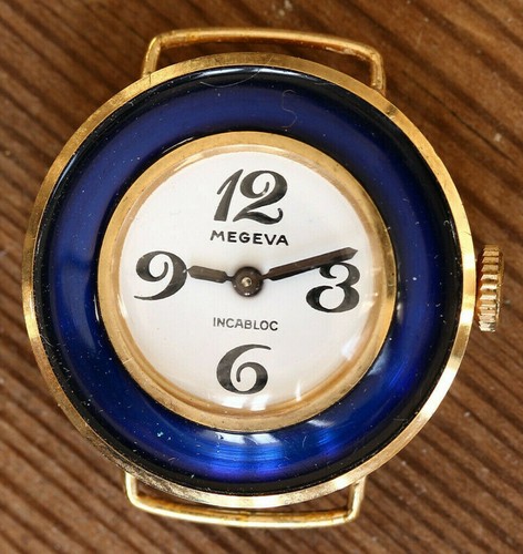 Montre mécanique ancienne - montre,