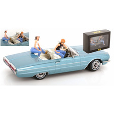 FIGURINE THELMA & LOUISE (CAR