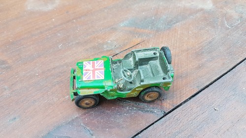 Miniature dinky toys jeep - toys,