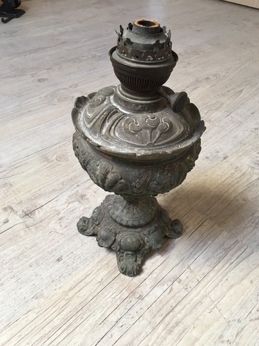 Superbe lampe pétrole - lampe, a
