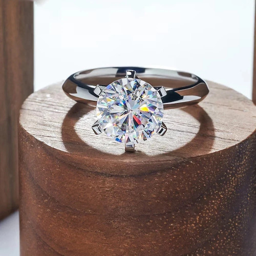 Bague solitaire diamant blanc