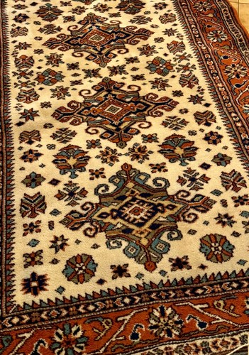 Tapis 100 laine - fait, main