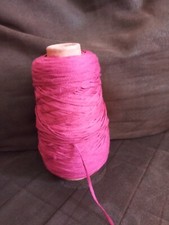 1 petite Bobine de Fil à Tricoter Rose Fuchsia uni (210g)