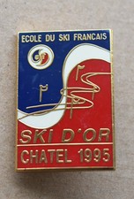 Rare et bel Insigne, broche médaille ski ESF " SKI d'OR, Chatel 1995 " FIA Lyon