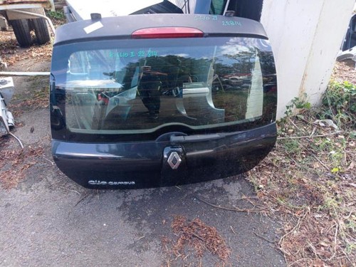 Malle hayon arriere renault - malle/hayon,