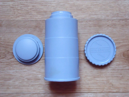 Boite talc bleu bakélite - a,