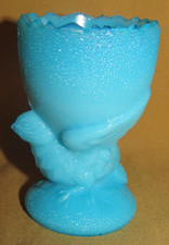 Coquetier en verre opaline de