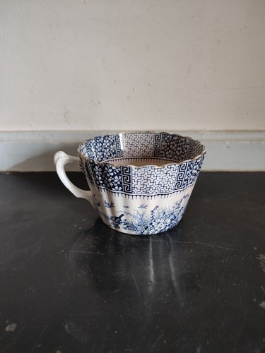 Tasse ancienne faïence - ancienne, en