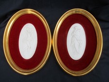 Paire de Médaillons PORCELAINE,biscuits THEODORE HAVILAND.Limoges.Automne,Hiver