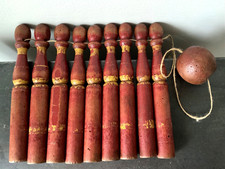 ANCIEN JEU DE 9 QUILLES/ 1