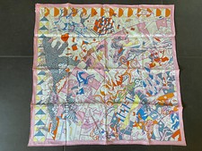 Foulard carré Hermès en soie - L'épopée d'Hermès - 70 cm Rose multicolore - NEUF