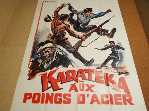 Karateka aux poings acier - poings, d'acier