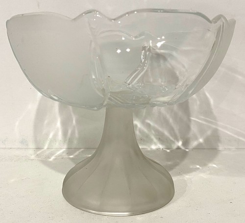 Ancienne petite coupe - , à