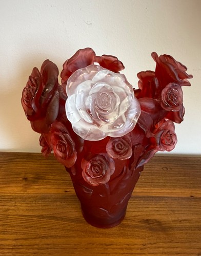 Daum red and white - ,