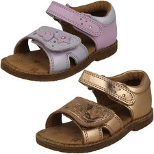 Sandales Détaillées À