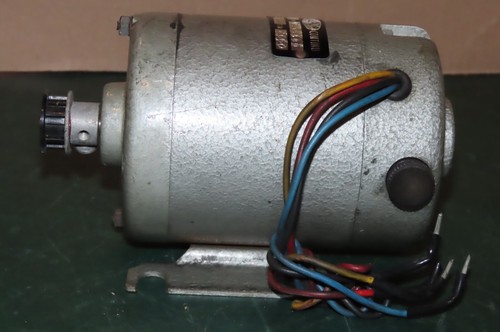 Ancien petit moteur luxor cv - ancien,
