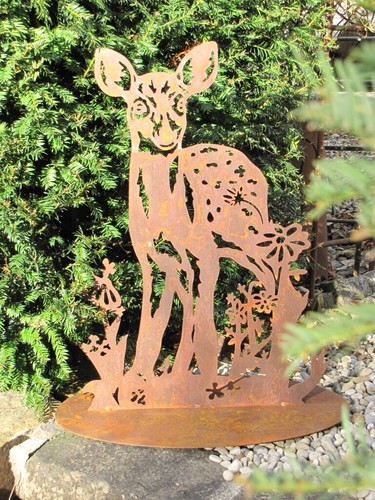 Cerf rouille noble avec - cerf, en
