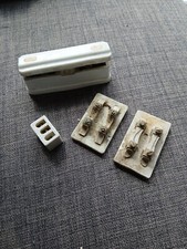 Lot 4  Anciens Accessoires  Domino Electriques Porcelaine   Vintage