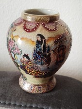 Petit vase en porcelaine de SATSUMA en TBE.