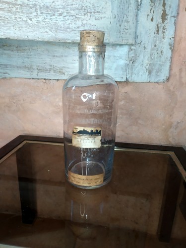 Ancien pot pharmacie - ancien, a