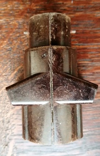 Ancienne douille voleuse - t3-,