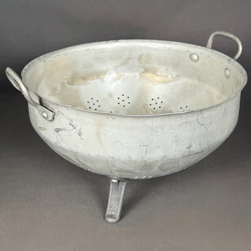 Ancienne passoire aluminium