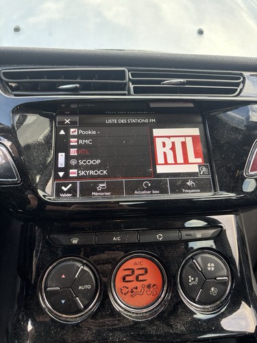 Ecran gps navigation tactile - ecran,
