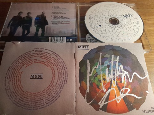 Muse autograph matt singer the - singer,